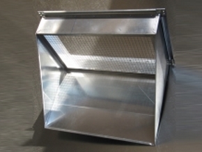 Výfukový kus s mřížkou